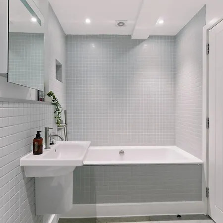 Modern Clerkenwell Loft Spacious Private Terrace London