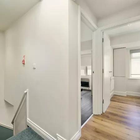 Fitzrovia Modern Apartment London