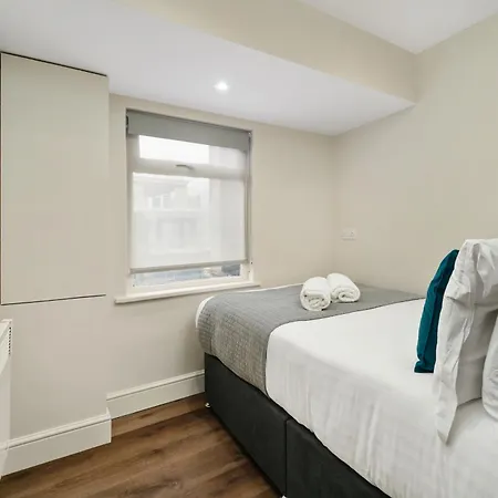 Fitzrovia Modern Apartment London