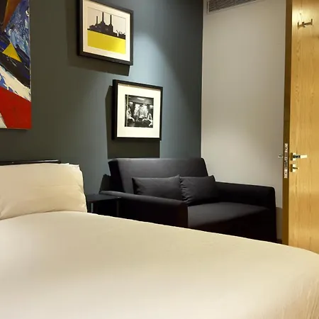 Luxury 3 Bedroom By Wild Apartment *