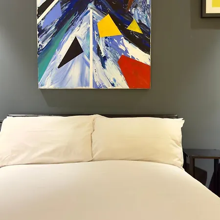 Luxury 3 Bedroom By Wild Apartment London