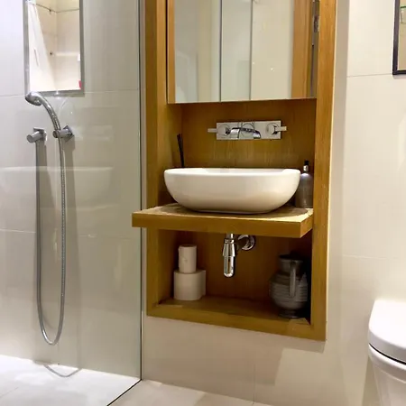 Apartment Luxury 3 Bedroom By Wild London