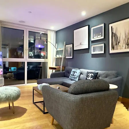 Luxury 3 Bedroom By Wild * London
