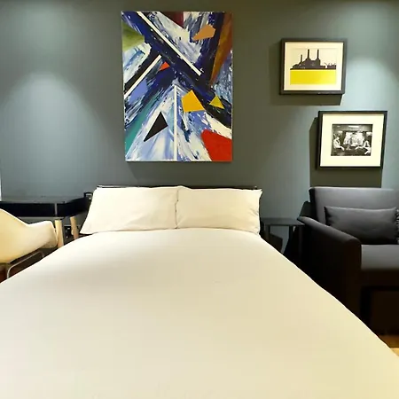 Luxury 3 Bedroom By Wild Apartment London