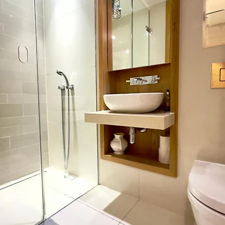 Luxury 3 Bedroom By Wild *