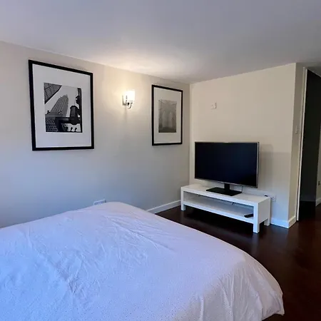 With En-suite *