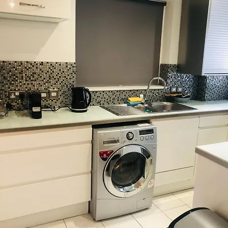 Luxury, One-bedroom Street Apartment London