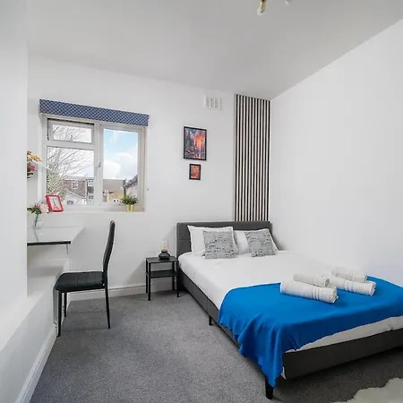 Apartment Harlesden, - Stylish Two-bedroom *