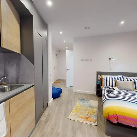 For Students Only Fresh Great Court Apartman