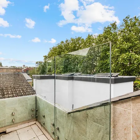 Bright & Glamorous 1br 1ba Private Balcony *