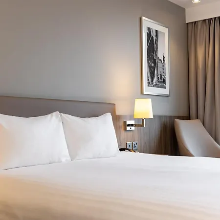 Holiday West By Ihg