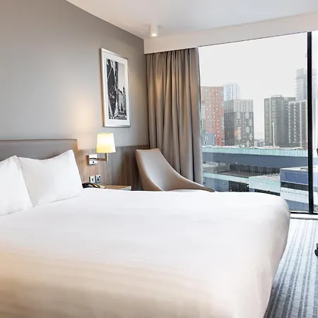 Holiday West By Ihg Лондон