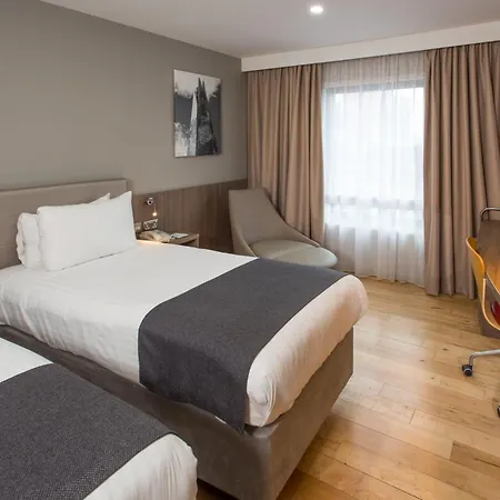 Holiday West By Ihg Лондон