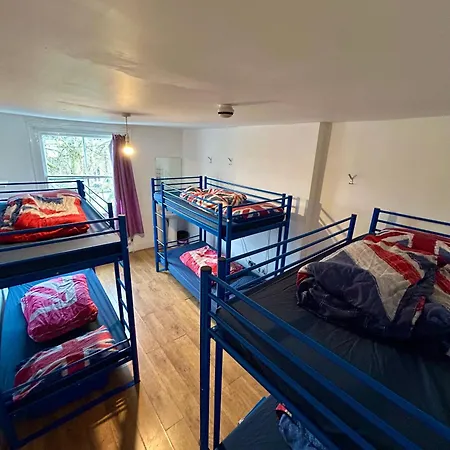 Saint Backpackers London