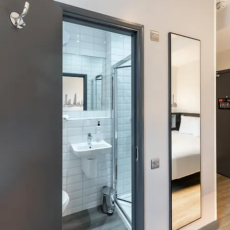 Easyhotel Victoria Londýn