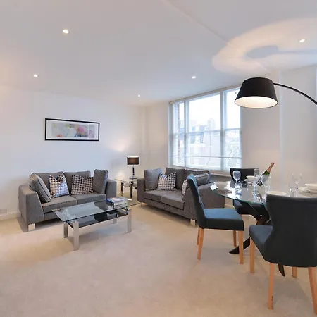 Hill Street Mayfair Apartment *