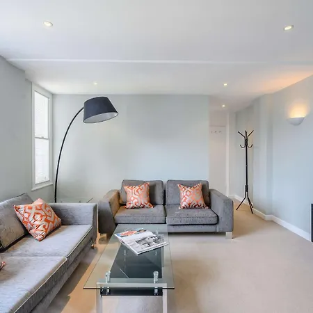 Hill Street Mayfair Apartment London