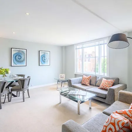 Apartment Hill Street Mayfair London