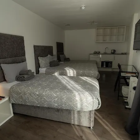 Abbey Point Hotel 3*