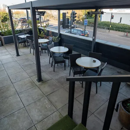 Hotel Abbey Point Wembley