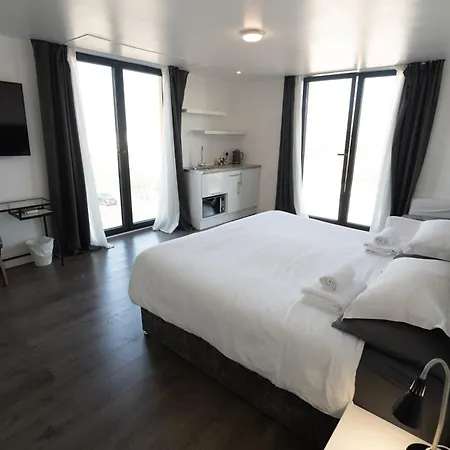 Abbey Point Hotel Wembley