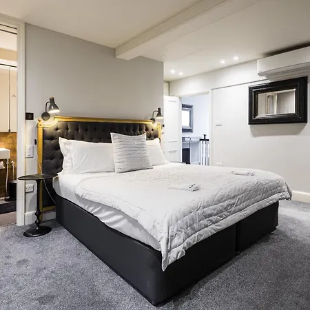 The Grosvenor Square Penthouse * London