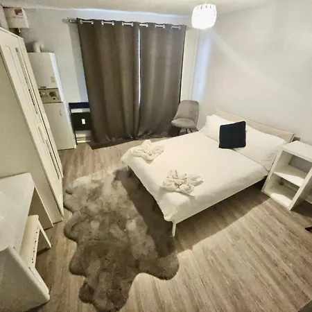 - Near Kings Cross St Pancreas! London
