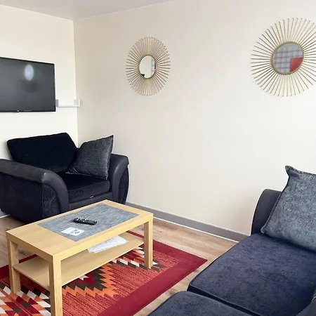Apartment Penn Gardens Flat 1 - 2 - 3 & 4 Apartments *