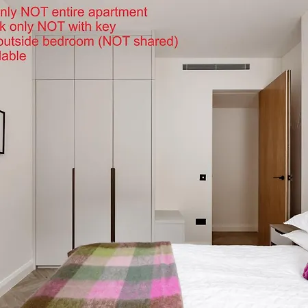 Apartment Modern & At Charing Cross London