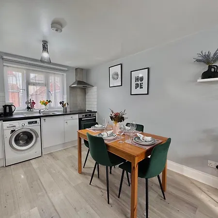 Appartement Garden 1-bed Flat 30min To Downtown & Free Parking Londres