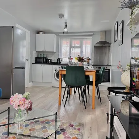 Garden 1-bed Flat 30min To Downtown & Free Parking * Londres