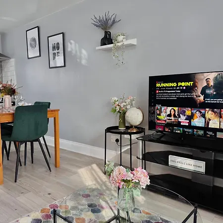 Garden 1-bed Flat 30min To Downtown & Free Parking Londres