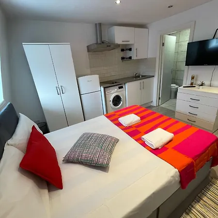 Smart Homes * London