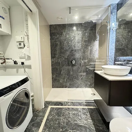 Spacious 2-bedroom Near Paddington & Hyde Park * London