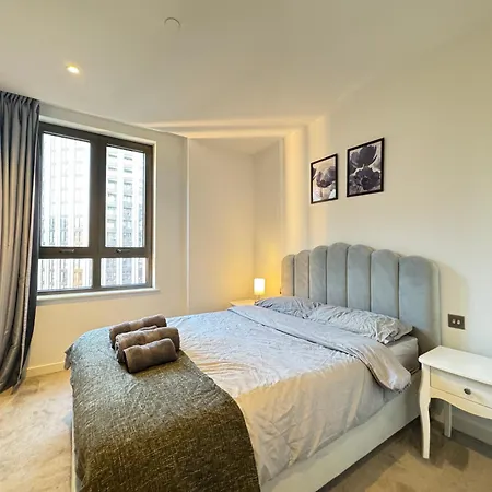 Spacious 2-bedroom Near Paddington & Hyde Park London
