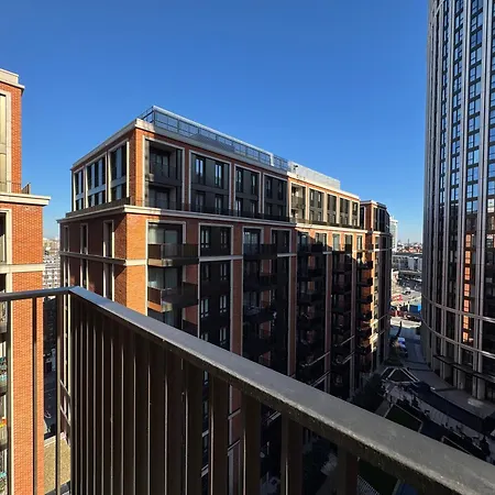 Apartment Spacious 2-bedroom Near Paddington & Hyde Park *