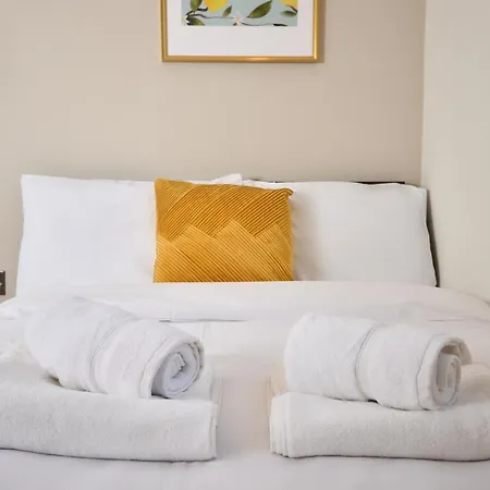 Guest house Morden Stratford 1 With Shared Bathroom London