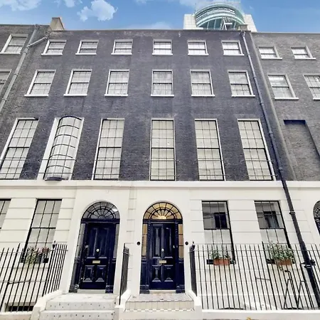 Homestay Charring Cross London, Prime Location London