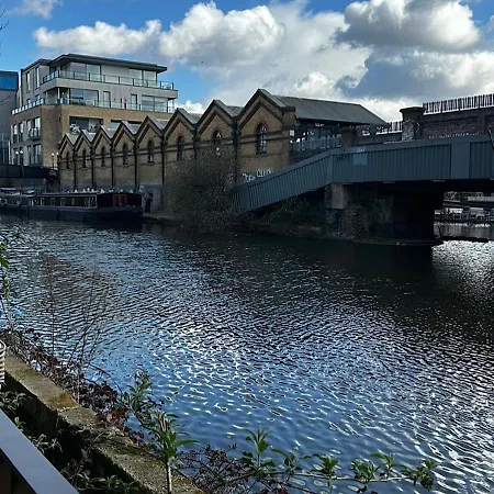 Bright Modern Flat With Canal View * London