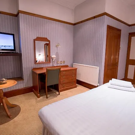 Harefield Manor 3*