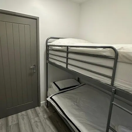 Apartment Fully Furbished Entire Flat 3 *