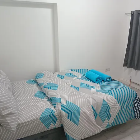 A Place To Relax And Dream In Essex 3bedroom Dagenham