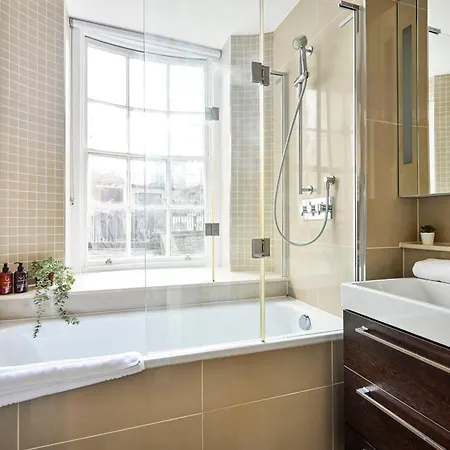 アパート Spacious Fitzrovia 3 Bed