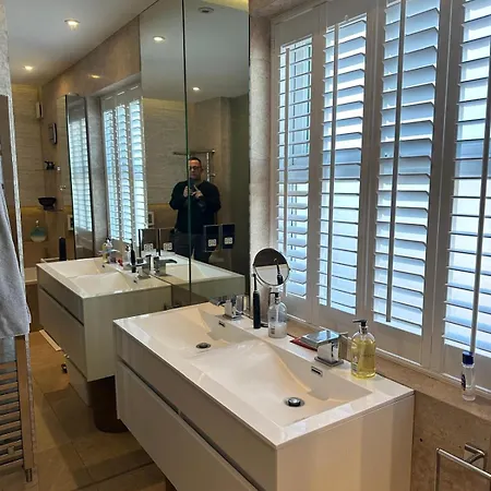Holiday home Richmond Park House Stunning Architect Designed *