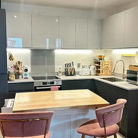 Apartment The Pink Perfect Place *