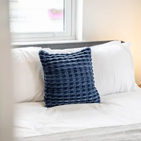 Camberwell High Spec 6-studio Unit Block Apartment *
