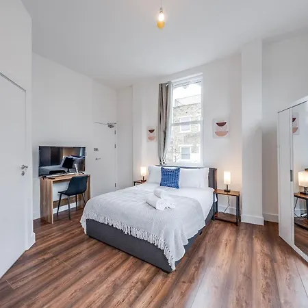 Camberwell High Spec 6-studio Unit Block Apartment London