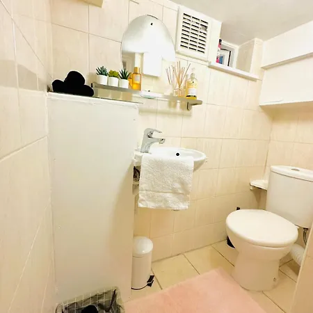Stylish Unit, Heart Of Bayswater London