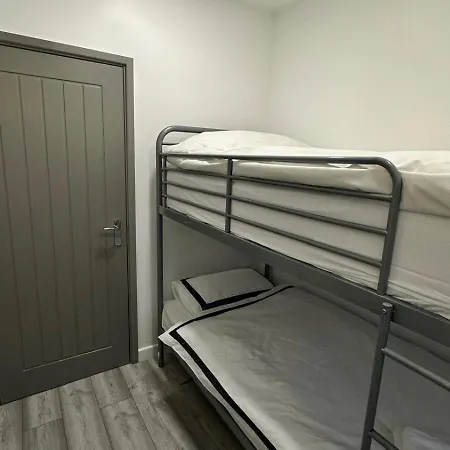 Fully Furbished Entire Flat 3