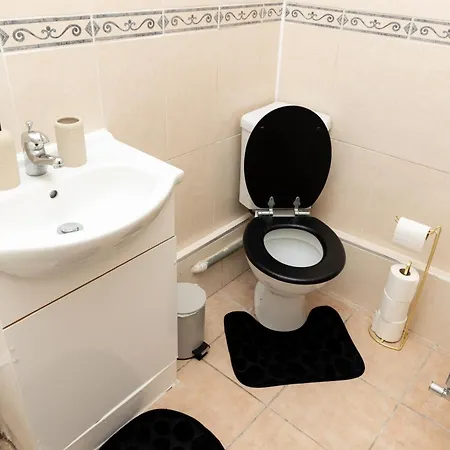 Apartment Cosy Turkey Oak Flat In Hackney *